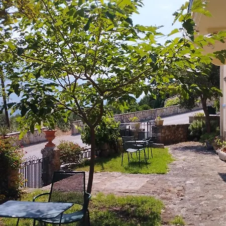 Apartamento Polytropon Ground Floor