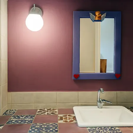 Polytropon Ground Floor Kásztro