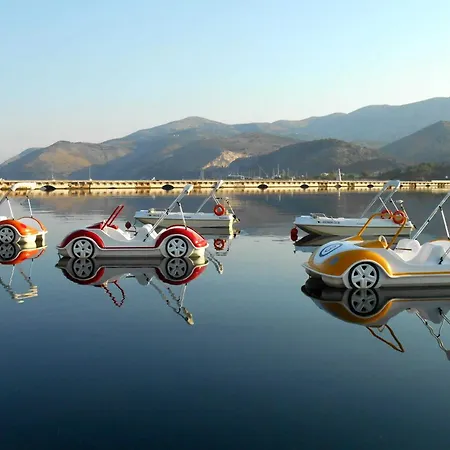 公寓 Polytropon Ground Floor *