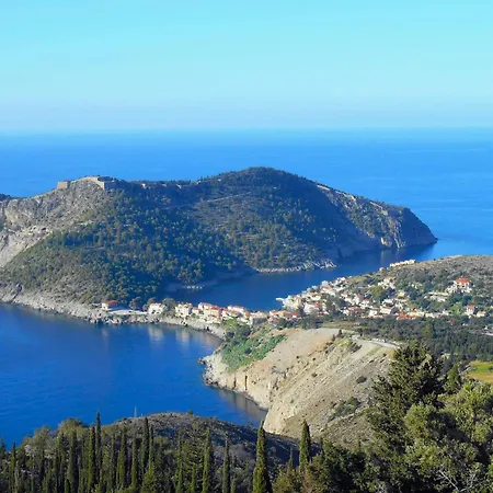 Polytropon Ground Floor Kásztro