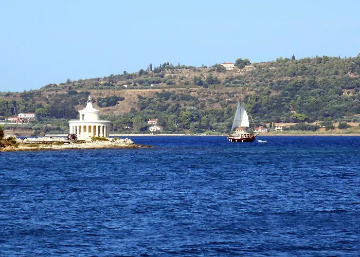 Apartamento Polytropon Ground Floor *