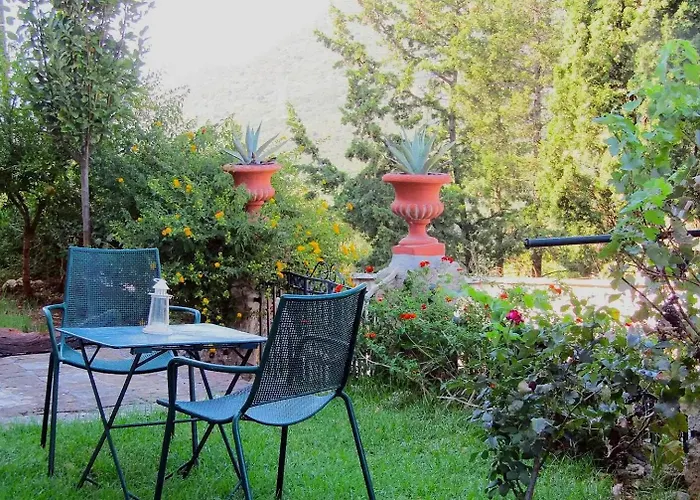 Polytropon Ground Floor Appartement *